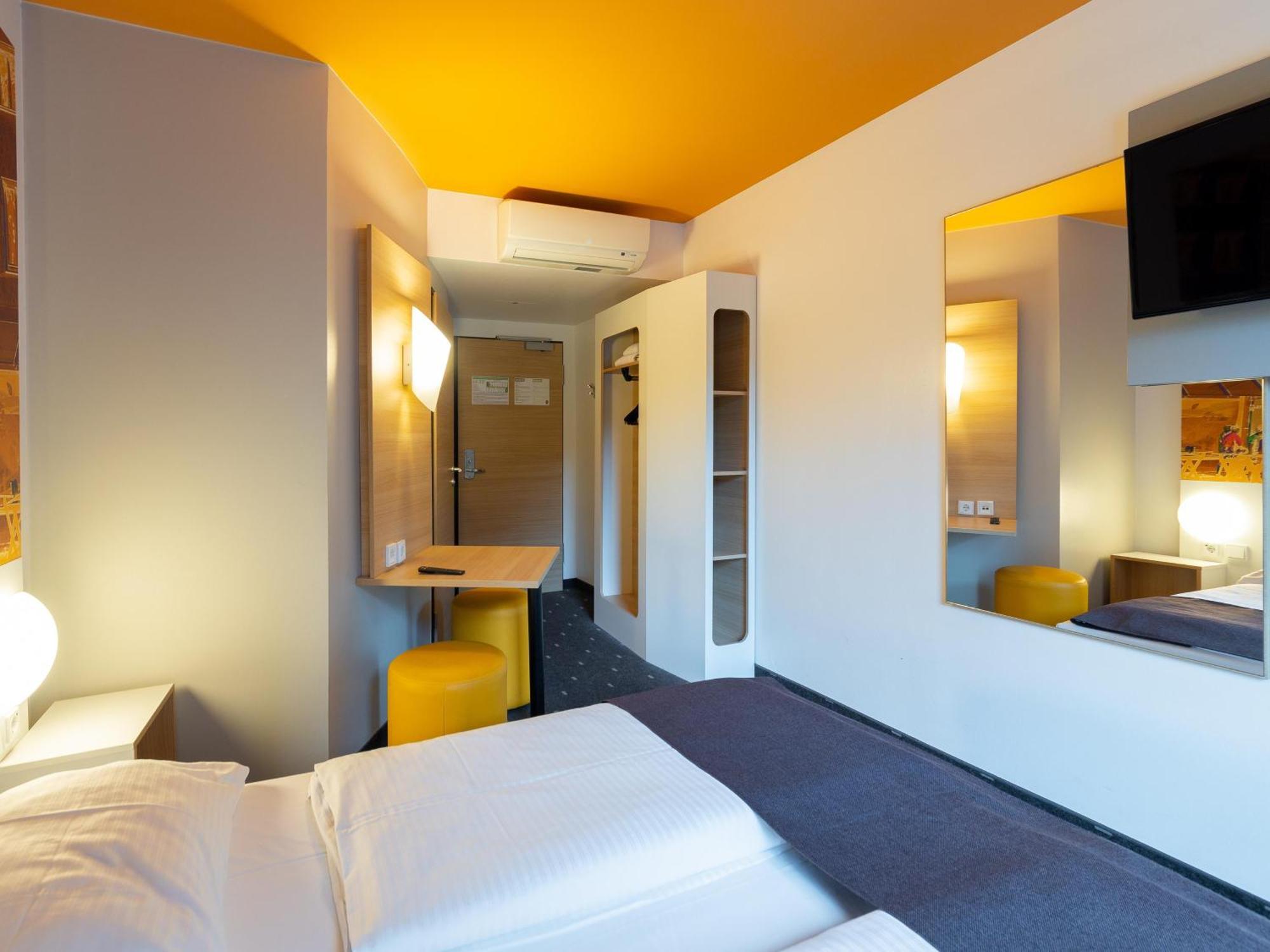B&B Hotel Duesseldorf-City Екстер'єр фото